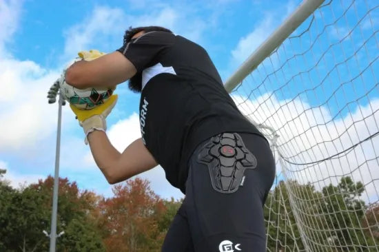 サッカー ゴールキーパー用 プロテクター付きタイツ（SmartFlexパッド／コンプレッション）｜GK Pro Impact Tight｜G-FORM