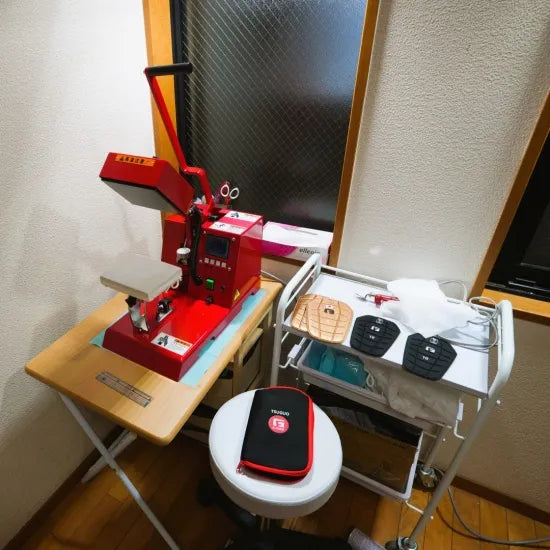 【カスタマイズ】マーク加工カラー デザイン自由 イラレ入稿  ＤＴＦ印刷 ワンポイントマーキングしたいタキス商品と併せてご注文下さいマークの位置は別途メールにて相談