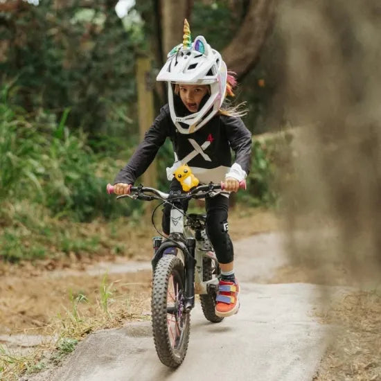 子供用 MTB用 膝プロテクター 衝撃吸収・防水 丸洗い可能 スマートフレックス搭載｜X4 Youth Knee Guard｜G-FORM