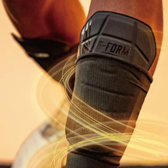 サッカー用 シンガード レガース 脛当て 軽量フィット設計｜Pro-S Blade Shin Guards｜G-FORM