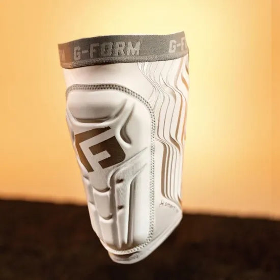 サッカー・BMX用 シンガード 一体型コンプレッション NOCSAE認証 レガース 脛当て｜V2 Shin Guard｜G-FORM