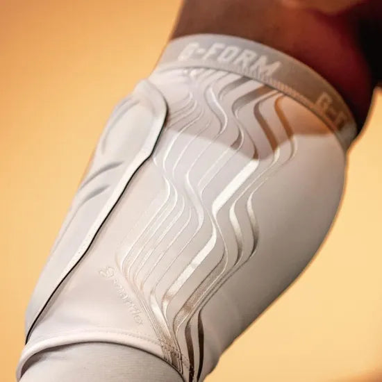サッカー・BMX用 シンガード 一体型コンプレッション NOCSAE認証 レガース 脛当て｜V2 Shin Guard｜G-FORM